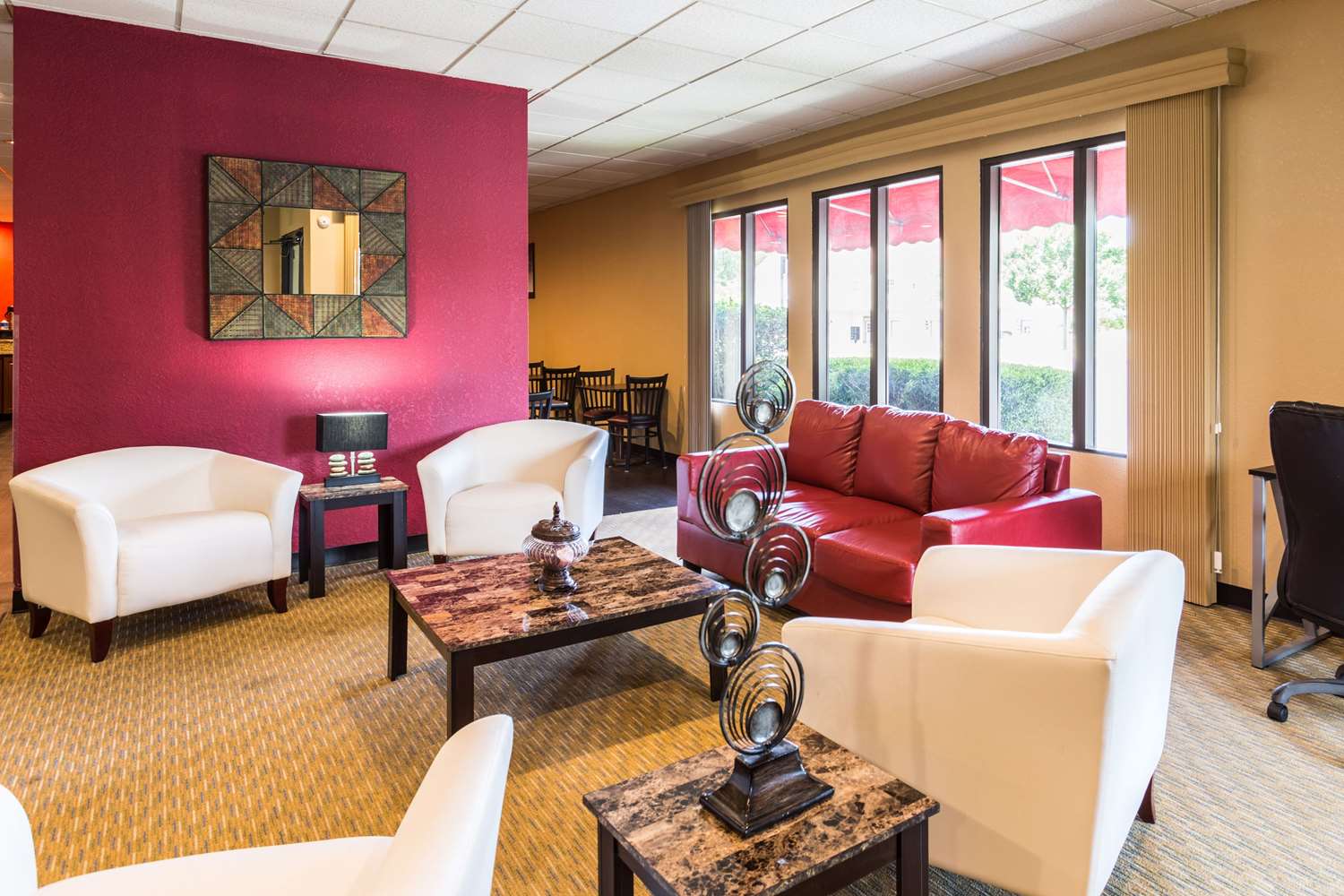 Econo Lodge Homewood Birmingham - photo 18