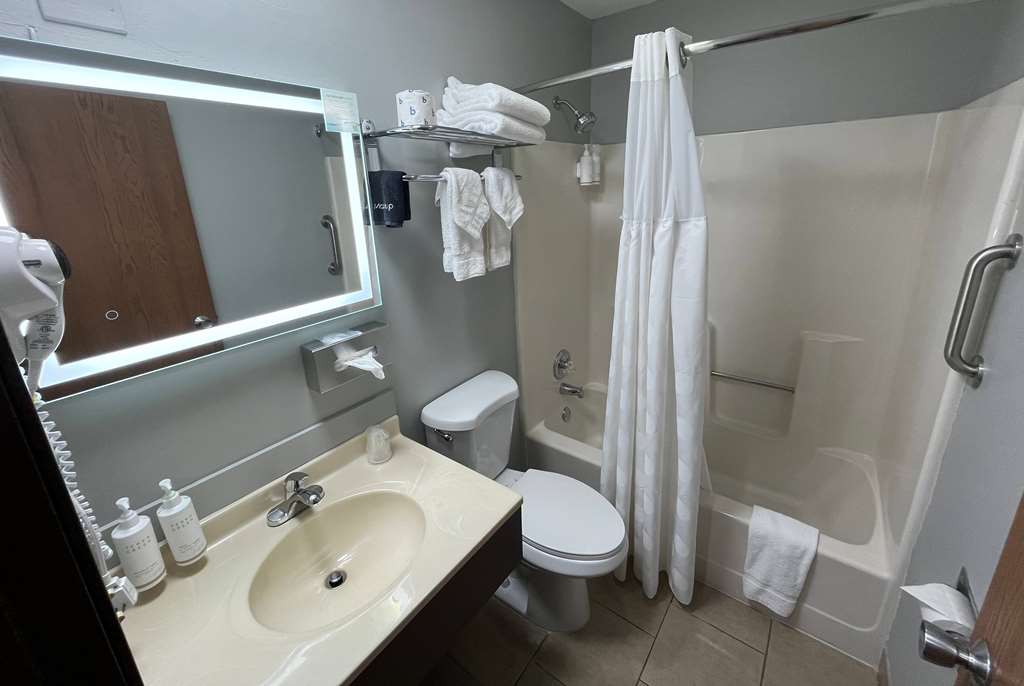 Super 8 by Wyndham Emporia - photo 22