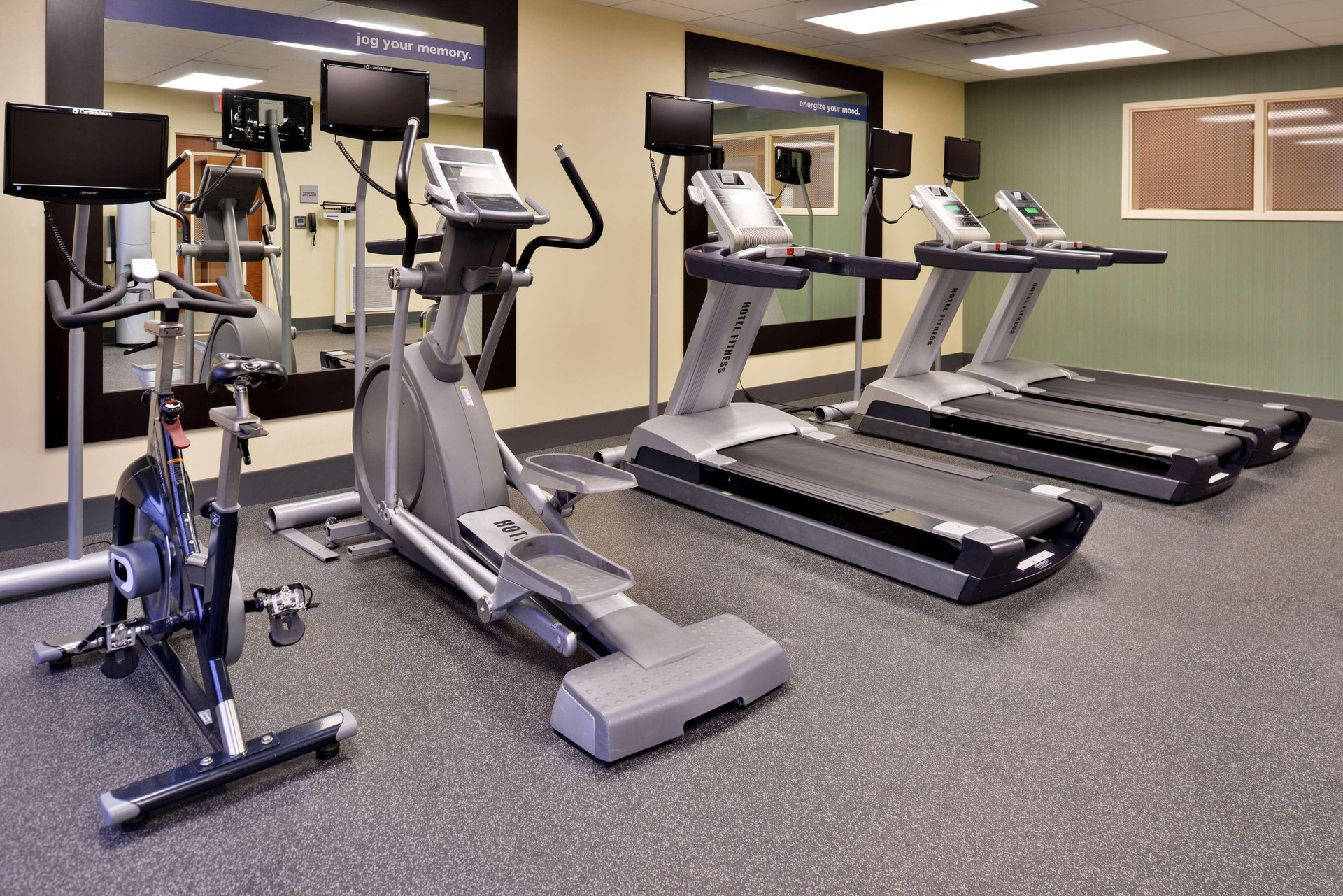 Hampton Inn & Suites Fort Belvoir Alexandria South - photo 5