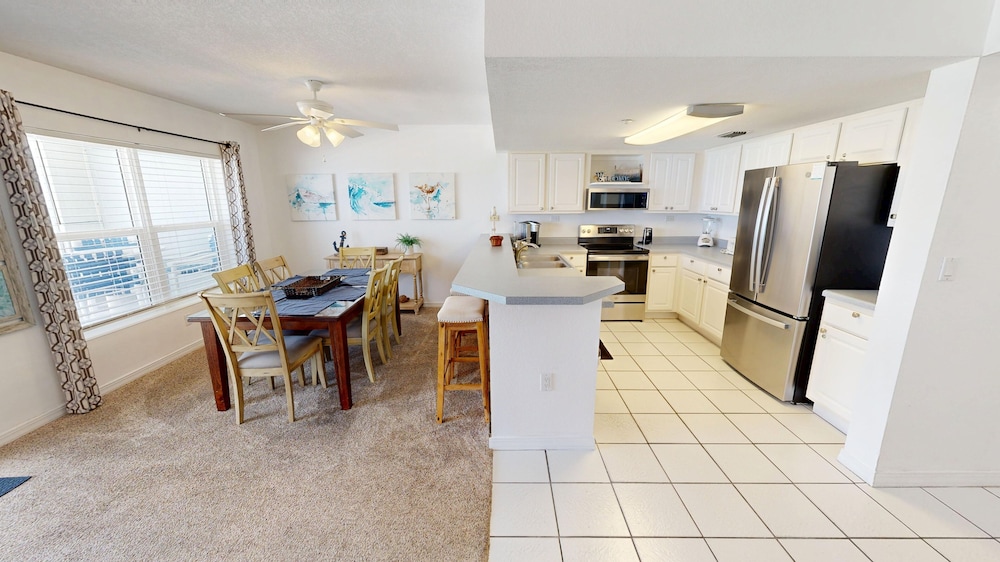 Islander Beach Resort 2005 2 Bedrooms 2 Bathrooms Condo - photo 9