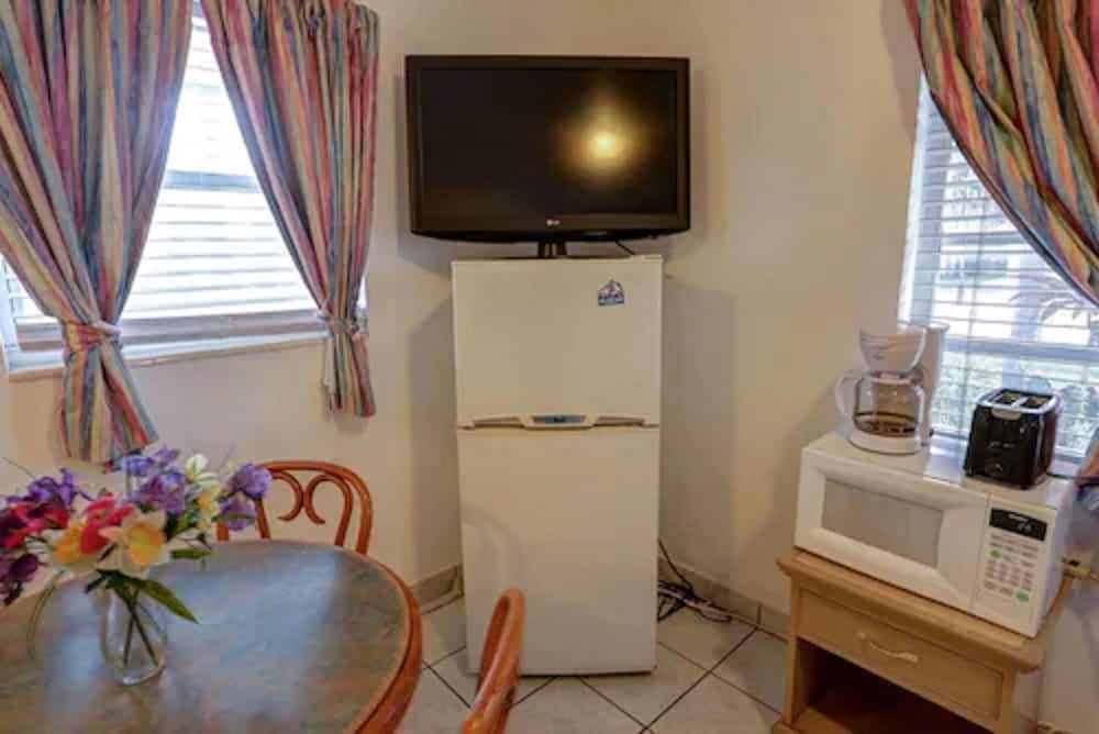 Richard's Motel Extended Stay - photo 14