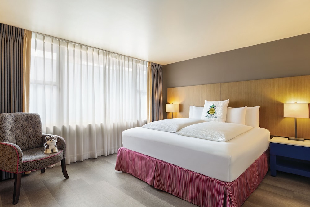Staypineapple Hotel Rose Downtown Portland - photo 24