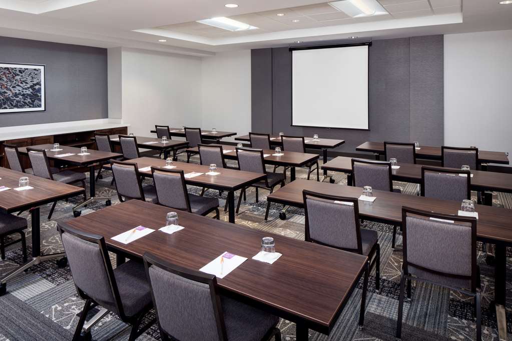 Hyatt Place Mount Pleasant Towne Centre - photo 13