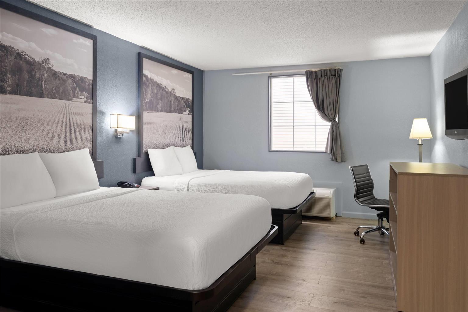 Super 8 by Wyndham Fort Wayne - photo 21