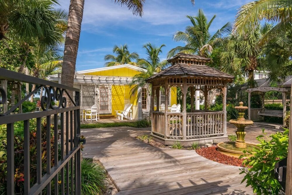 4 Beach Lovers Unit 1 - photo 37