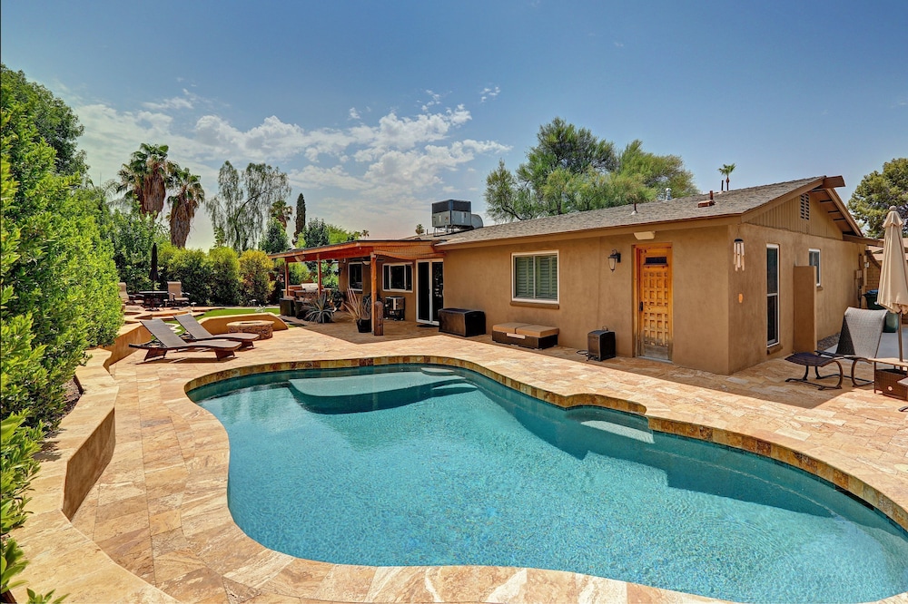 Cactus Rose in Scottsdale, United States