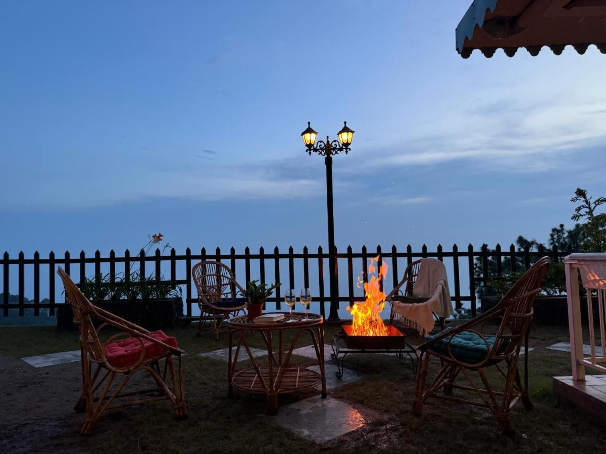 Elivaas 4 Bhk With Garden & Bonfire Fleur De Lis — Kasauli — photo 3