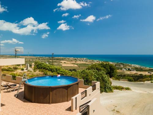 Serenitas family house with great views — 4-Star Luxury Hotel in Chora Sfakion, Greece