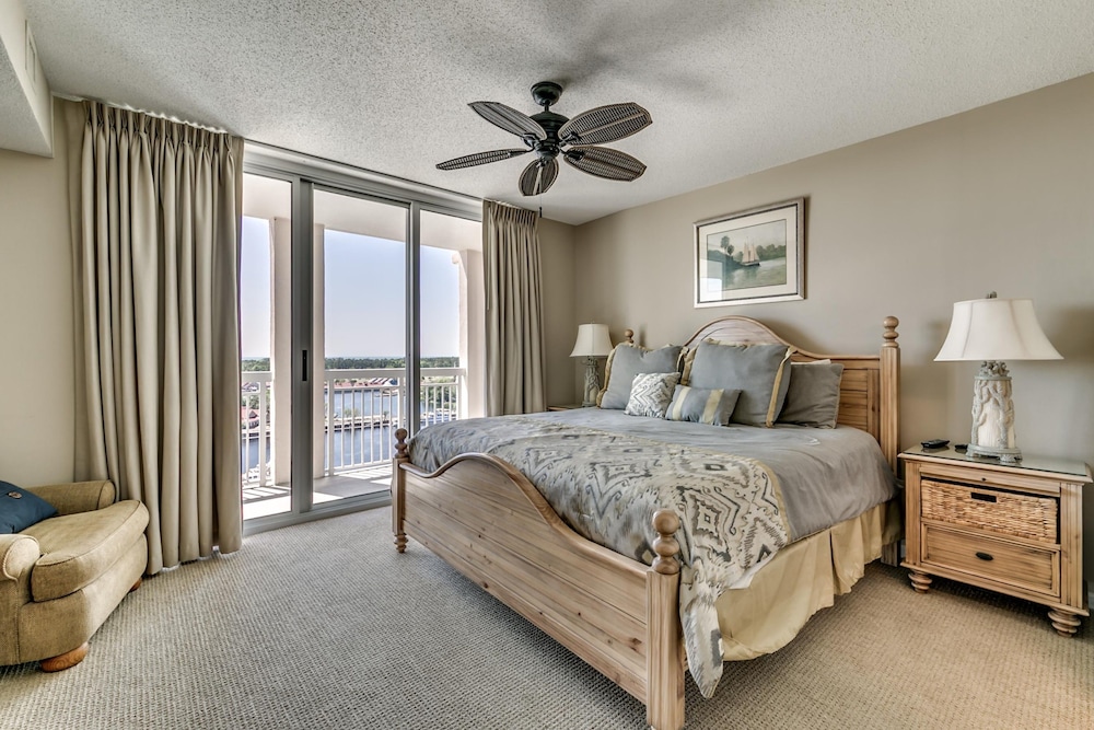 Barefoot Resort North Tower by Condo World - photo 13