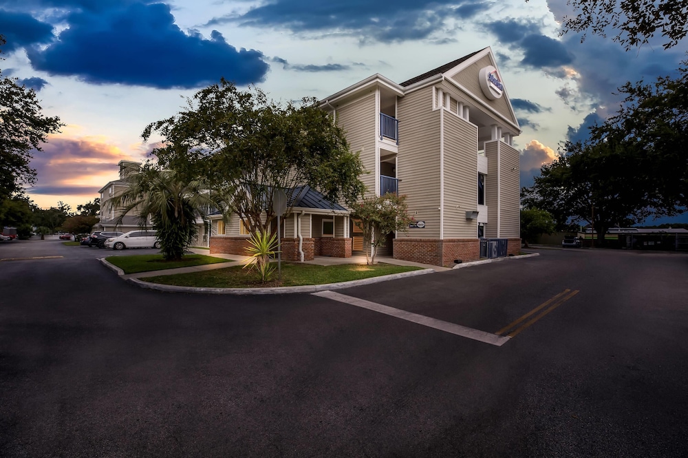 Birch Hill Suites Lakeland - photo 47