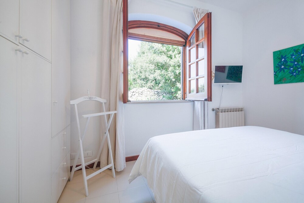 Apartment With one Bedroom in Forio With Wonderful sea View Terrace and Wifi — 4-Star Luxury Hotel in Forio, Italy