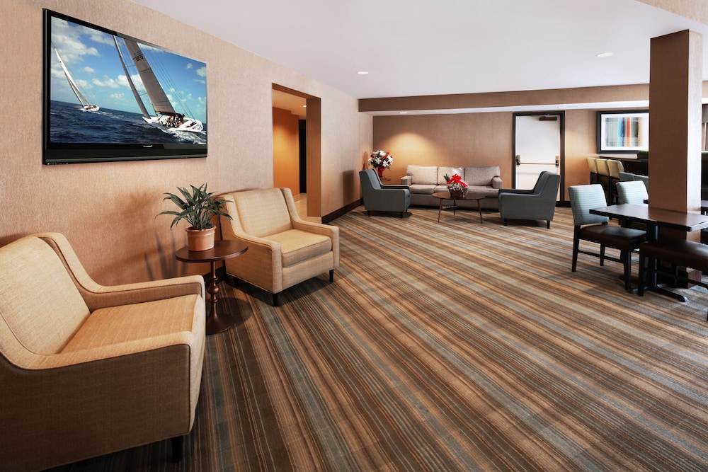 Holiday Inn Express Port Hueneme by IHG - photo 32