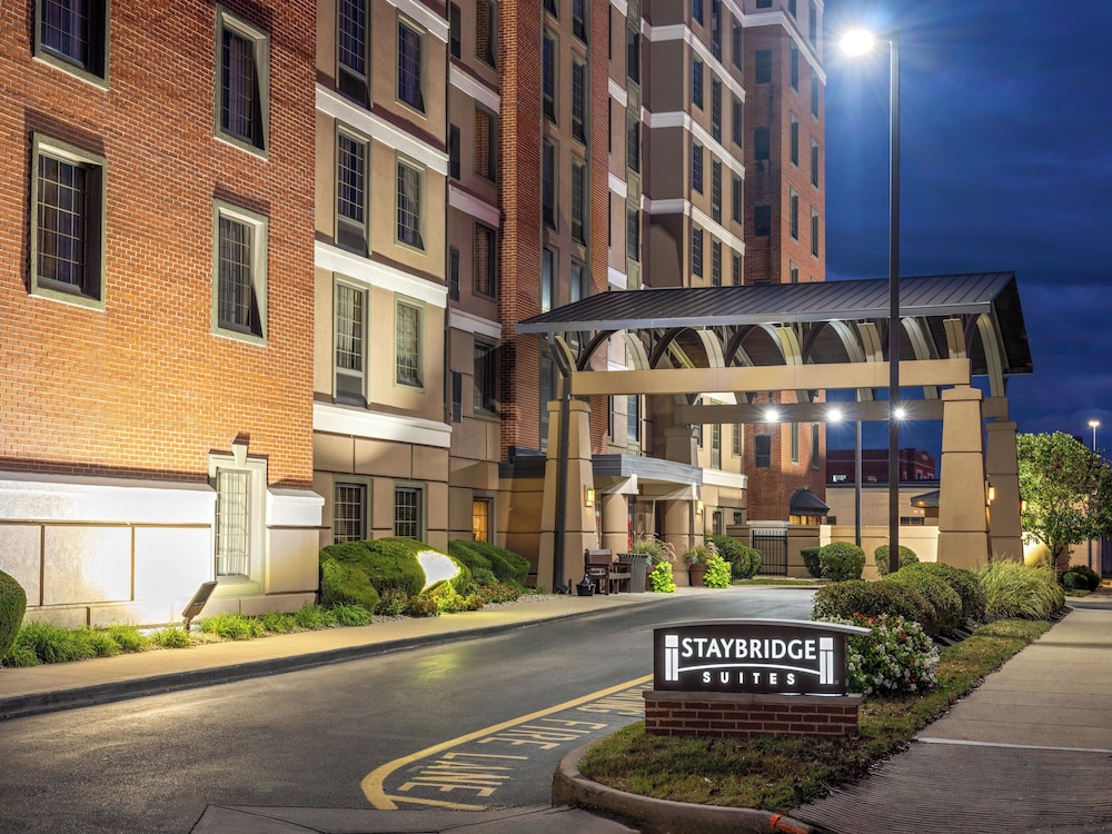 Staybridge Suites Indianapolis Downtown Convention Center by IHG - photo 41
