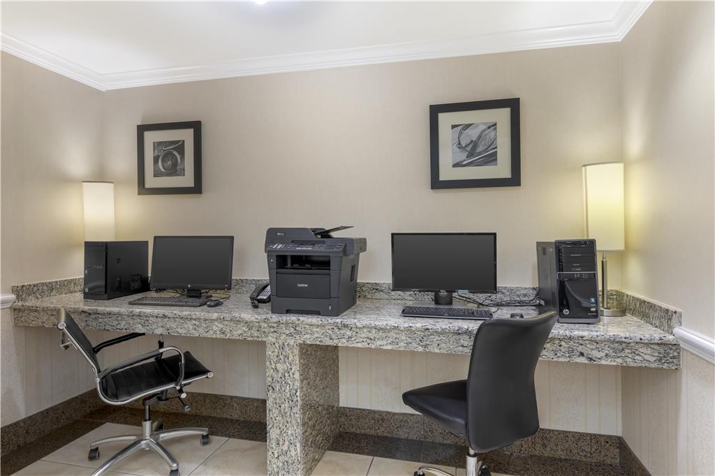 Best Western Plus Waxahachie Inn & Suites - photo 33