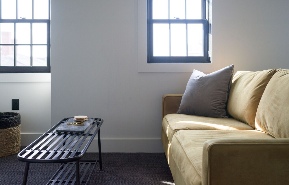 The Inn Downtown - photo 17