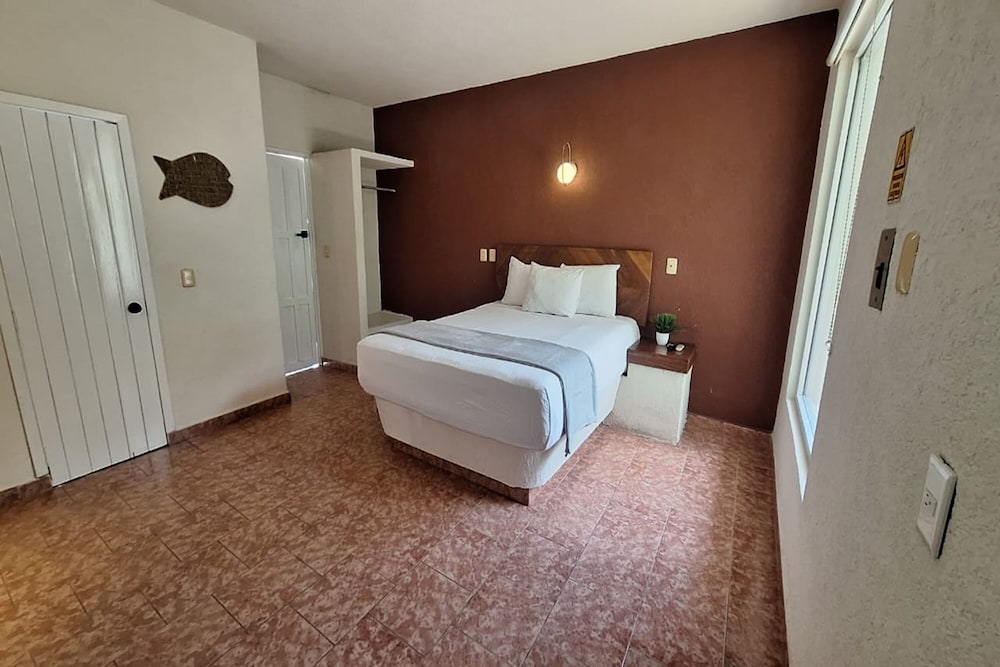 Capital O Hotel Rolovi Cancun