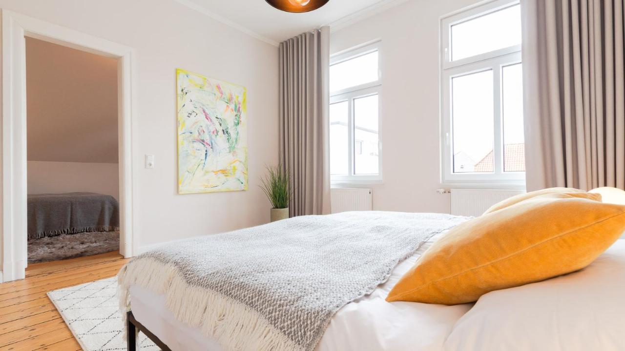 Stilvoll Wohnen in der kaiserlichen Post — 4-Star Luxury Hotel in Westerstede, Germany