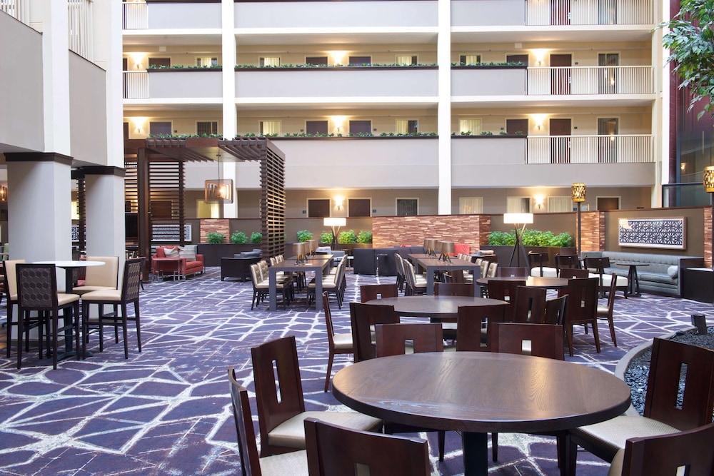 Embassy Suites by Hilton Philadelphia Airport - photo 9