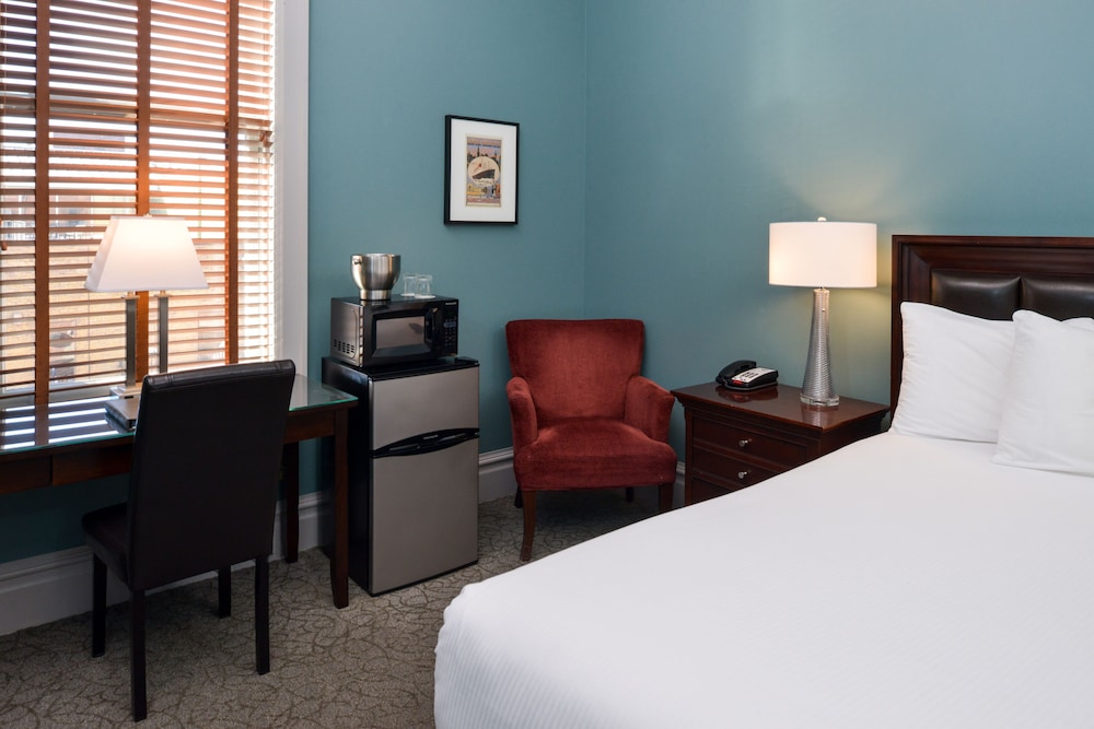 Montvale Hotel - photo 33