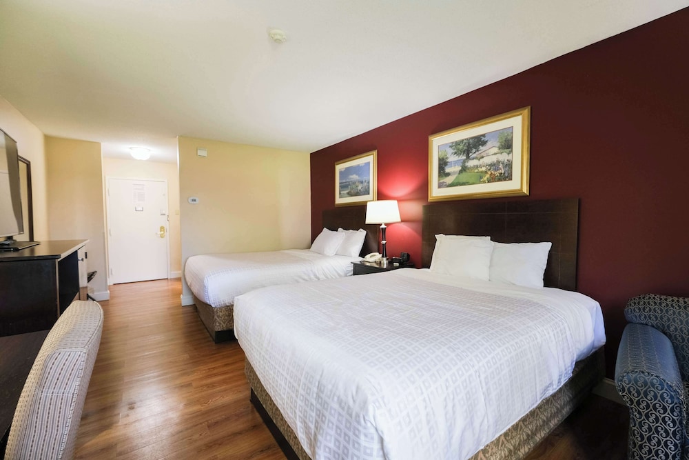 Fireside Inn & Suites Portland - photo 36
