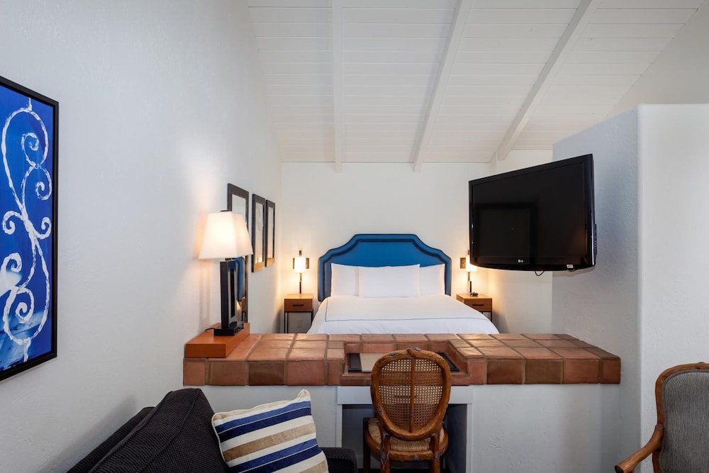 Hotel Pacific - photo 12