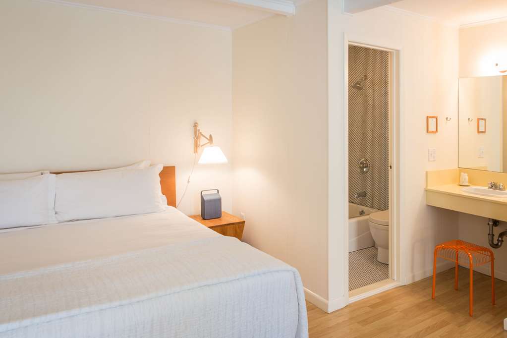 Sunset Beach Hotel - photo 15