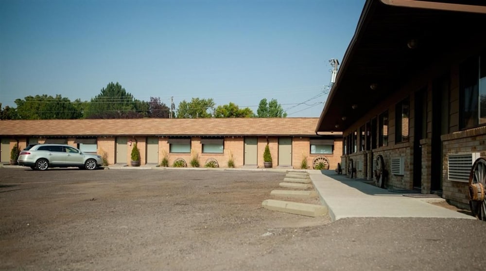 Oregon Trail Inn - photo 26