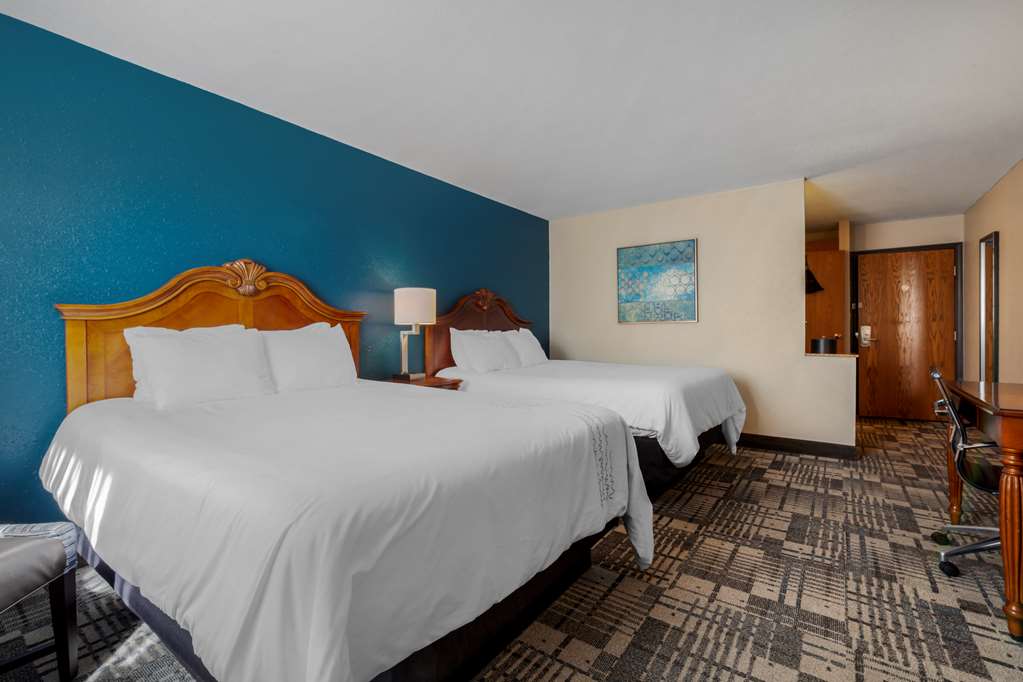 Best Western Plus Dubuque Hotel & Conference Center - photo 29