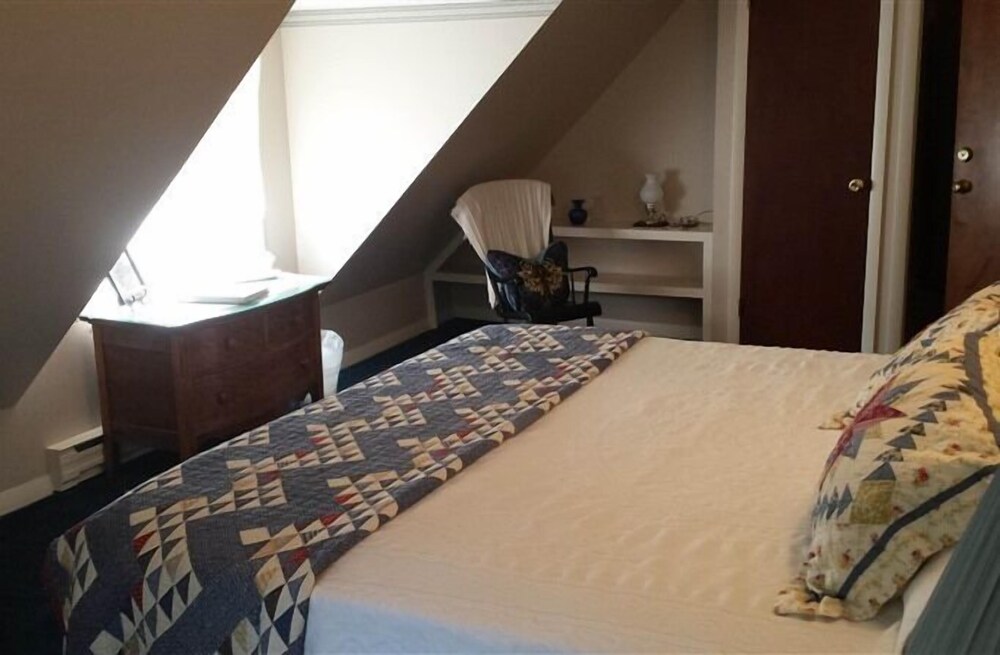 Eagles Mere Inn - photo 4