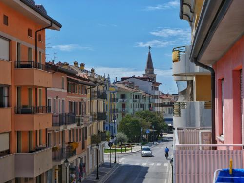 Lounge Del Duca centralissimo bicamere su due livelli posto auto a richesta — 4-Star Luxury Hotel in Grado, Italy