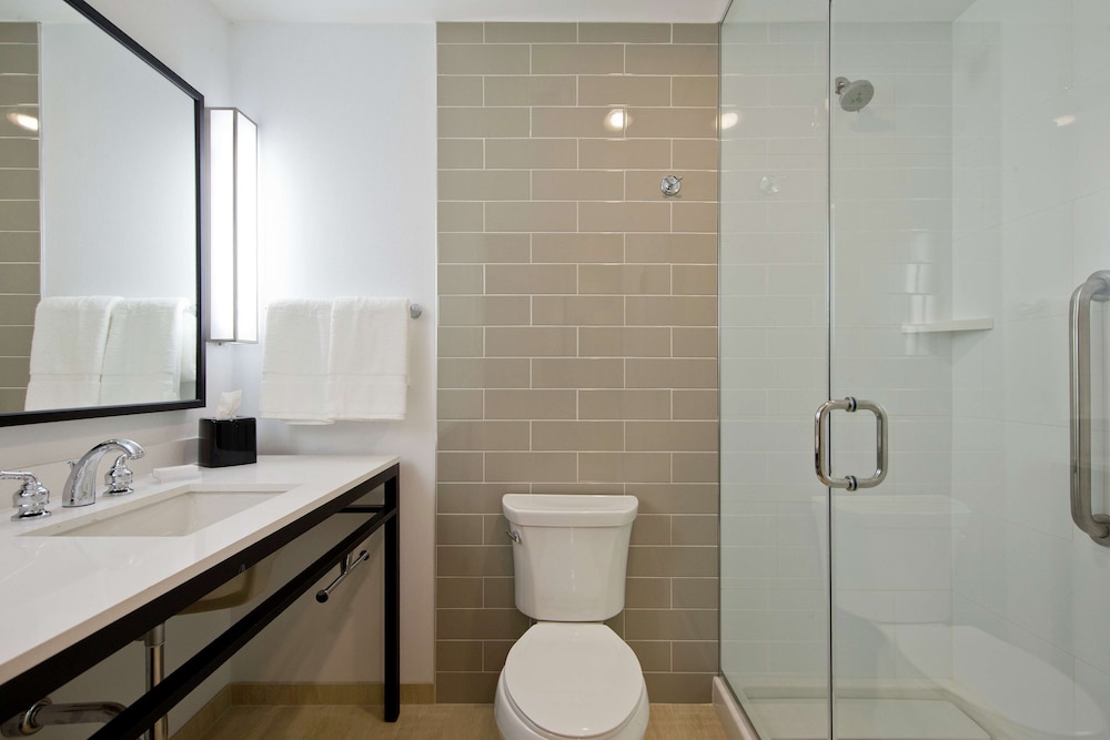 Hilton Garden Inn Martinsburg - photo 36