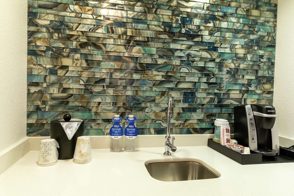 Hilton Garden Inn Des Moines West - photo 42