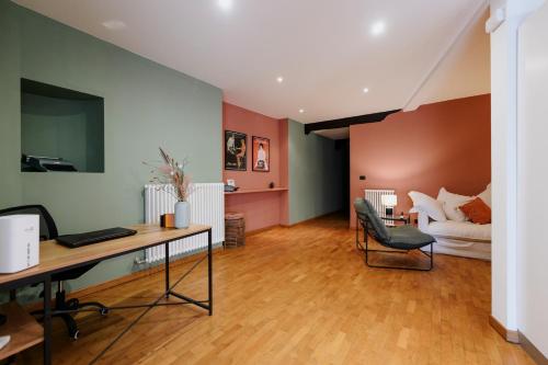 Ivrea Centro storico 300m dal castello — 4-Star Luxury Hotel in Ivrea, Italy
