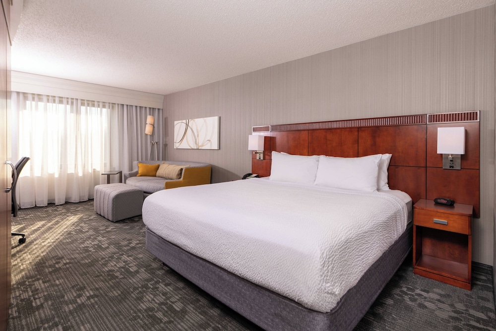 Courtyard by Marriott Newark University of Delaware - photo 6