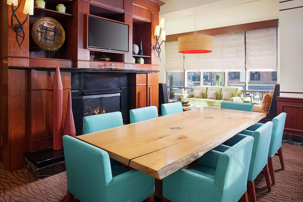 Hilton Garden Inn Virginia Beach Town Center - photo 38