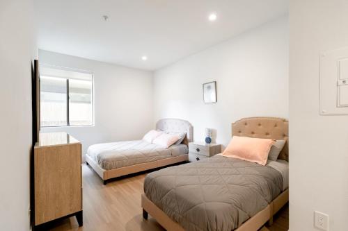 Pacific Pearl 2 bed Apt with FREE PARKING in Santa Monica — 4-Star Luxury Hotel in Los Angeles, United States
