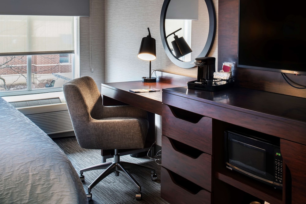 Hampton Inn & Suites Chicago Lincolnshire - photo 24