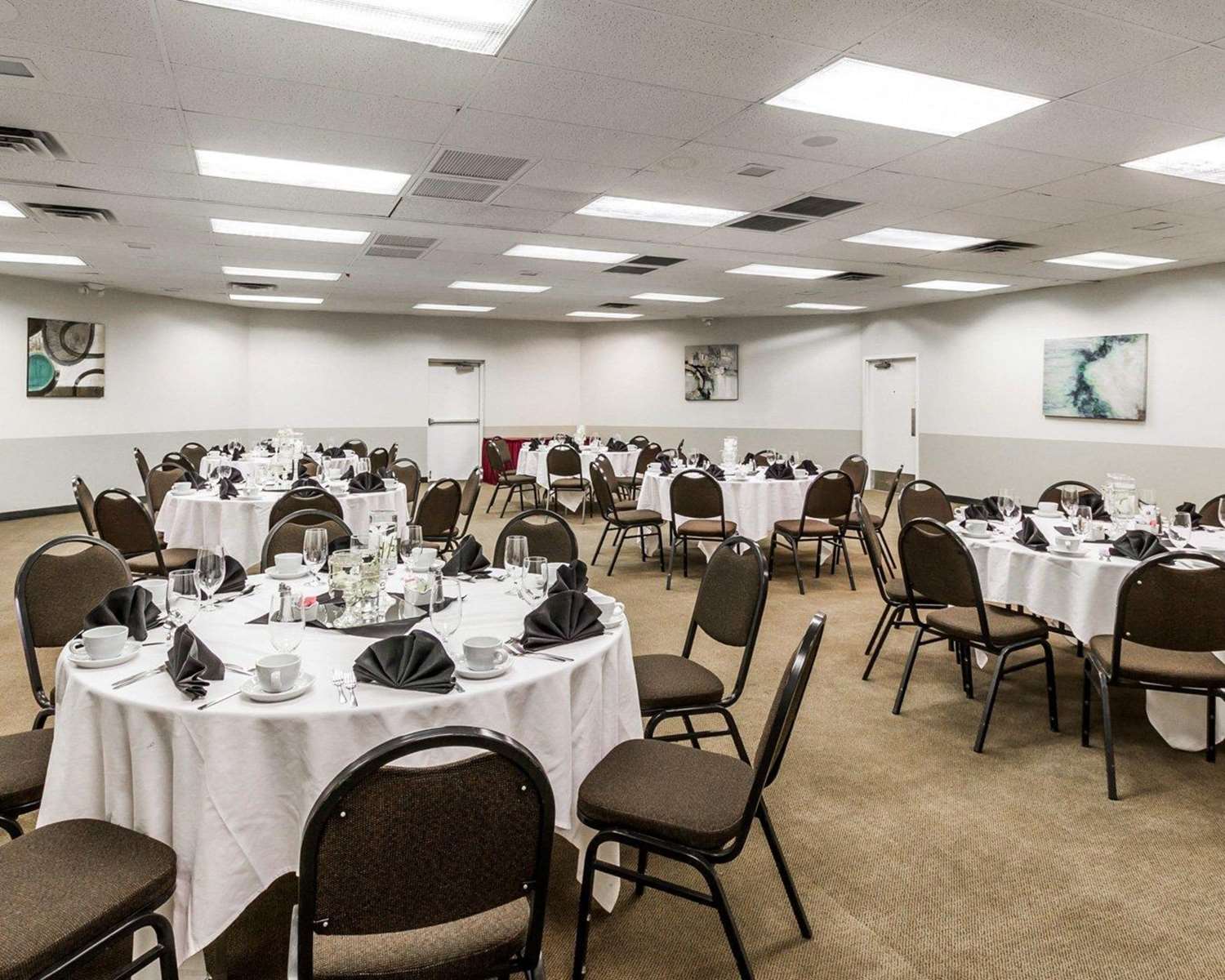 Quality Inn Phoenix Airport - photo 22