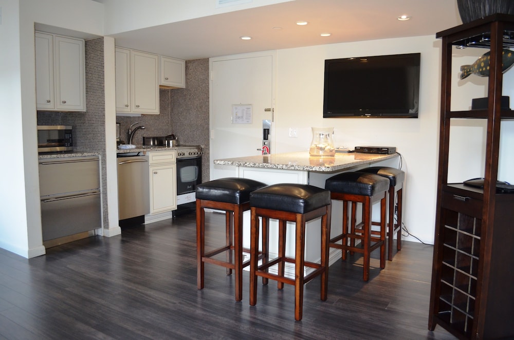 Montauk Manor - photo 26