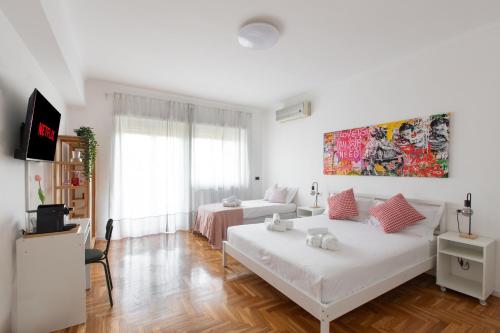San Paolo Suites Metro Station — 4-Star Luxury Hotel in Rome, Italy
