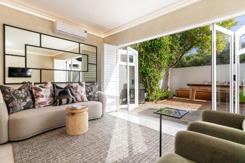 Vesperdene Mews 6 — 4-Star Luxury Hotel in Cape Town, South Africa