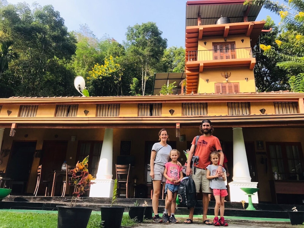 Eagles Eco Lodge Kandy — 4-Star Luxury Hotel in Kandy, Sri Lanka