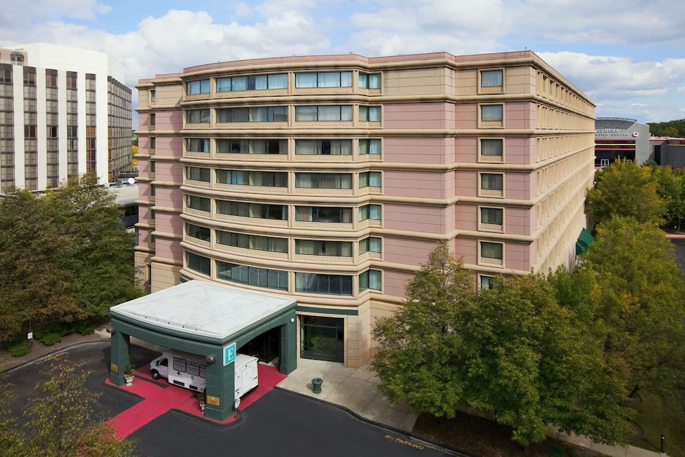 Embassy Suites by Hilton Chicago O'Hare Rosemont - photo 45