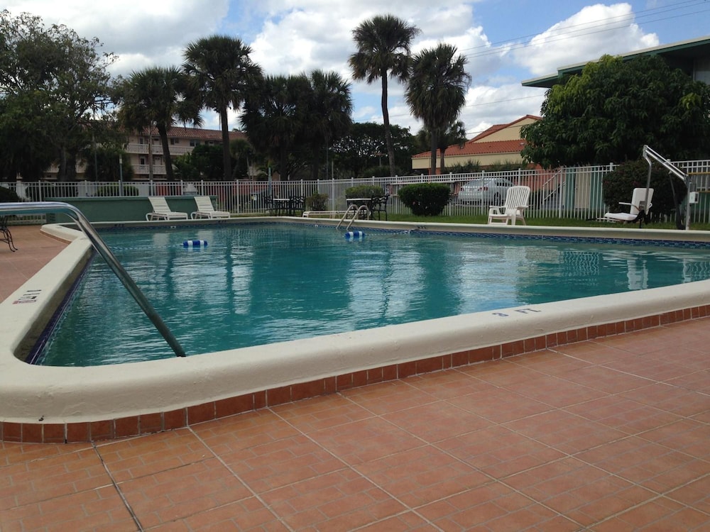 Boca Inn - photo 26