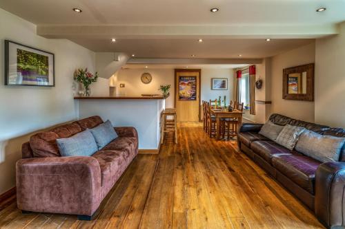 Quarenden Cottage — 4-Star Luxury Hotel in Ottery St Mary, United Kingdom