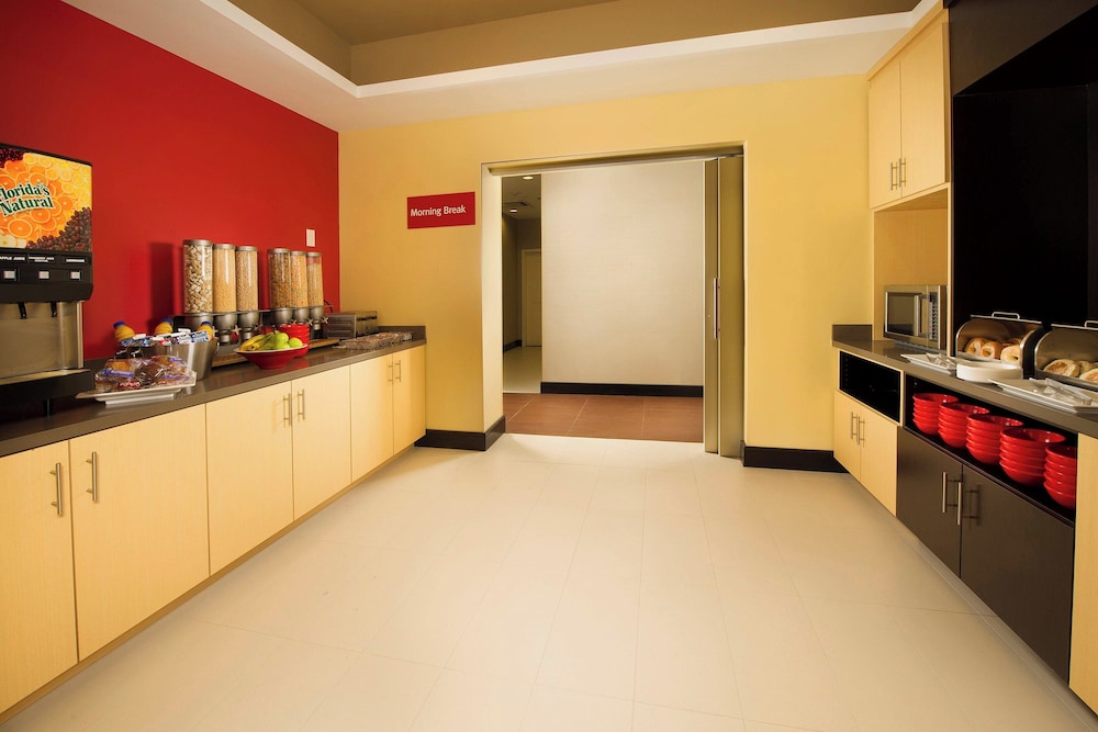 TownePlace Suites by Marriott Dallas DFW Airport North Grapevine - photo 28