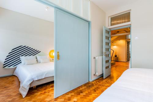 Unique Modernist Duplex Apartment & Parking — 4-Star Luxury Hotel in Porto, Portugal