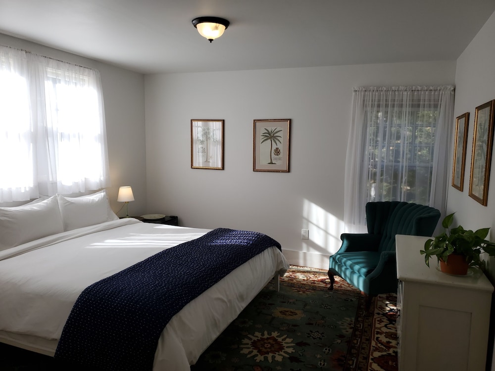 Harbourside Inn - photo 59