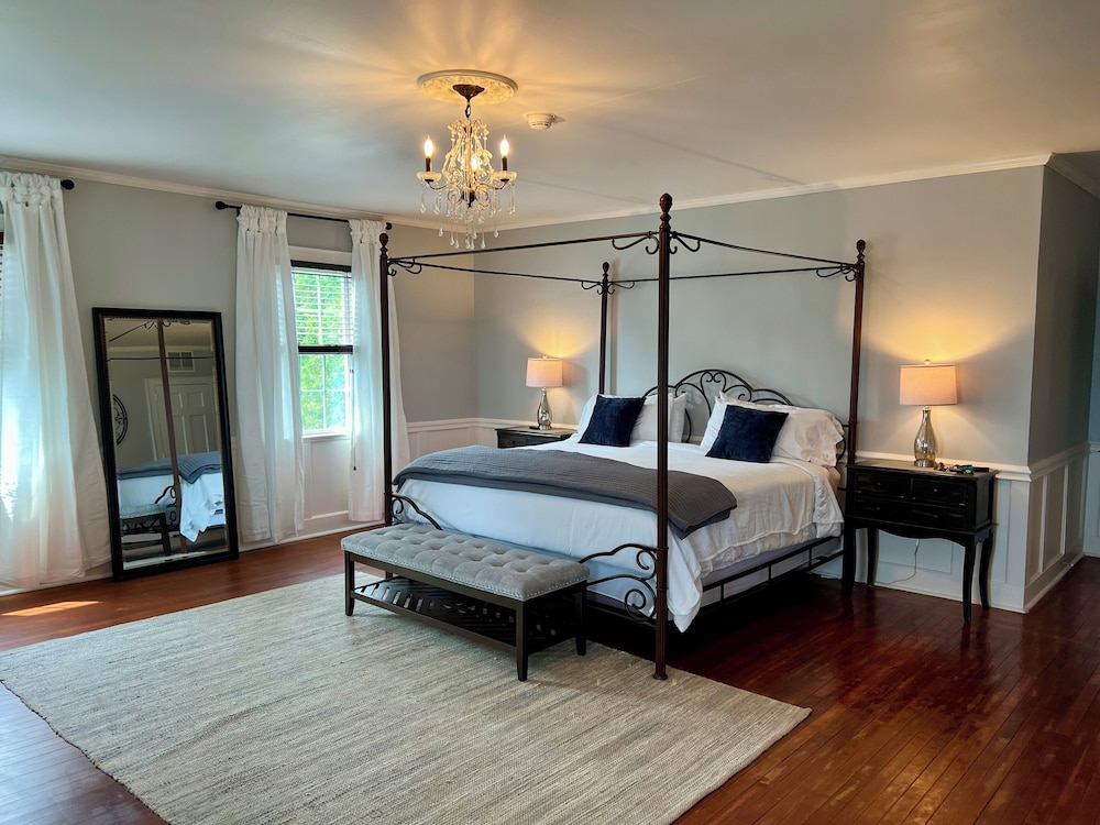 Valcour Inn & Boathouse - photo 28