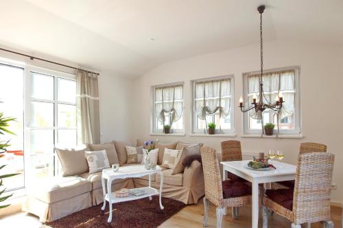 Residenz von Flotow Wohnung 16 — 4-Star Luxury Hotel in Bad Doberan, Germany
